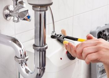 Why you need a professional plumber to replace a water heater?