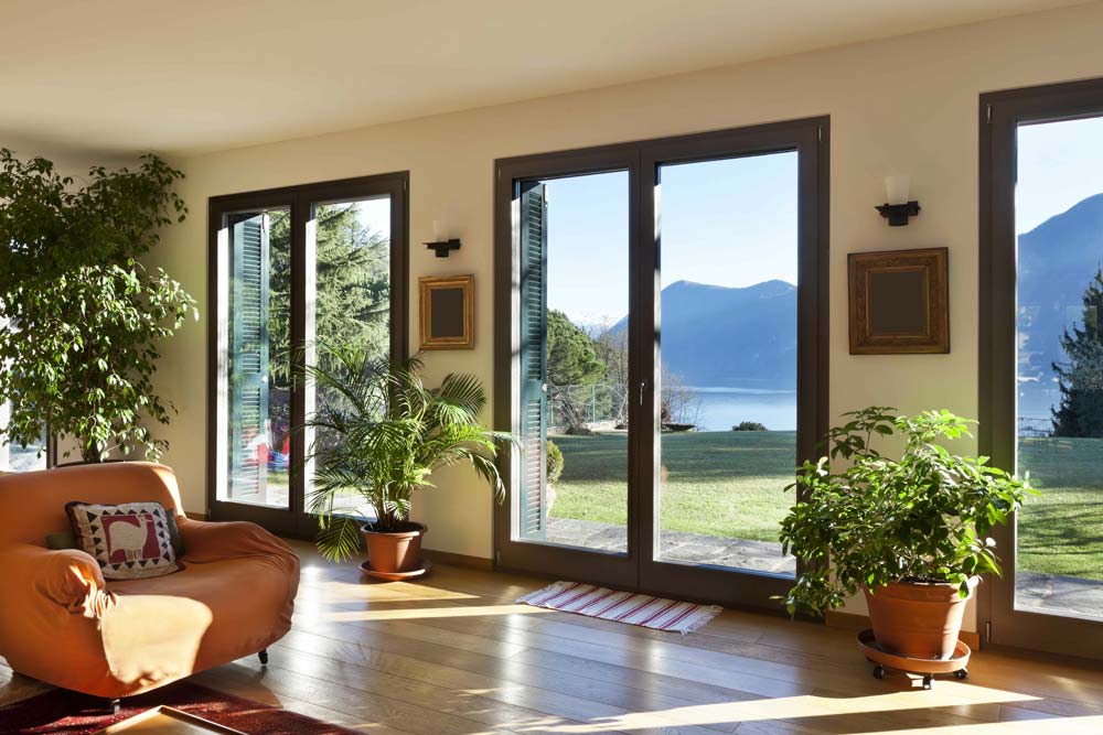 WHAT TO KNOW ABOUT DECORATIVE HOME WINDOW TINT